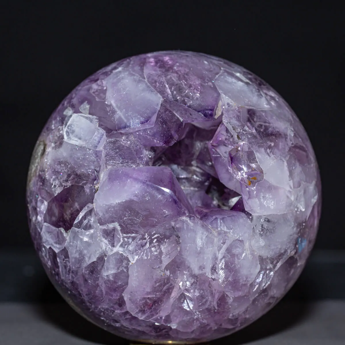 Sfera di Quarzo Ametista: Cristalli e Geode.