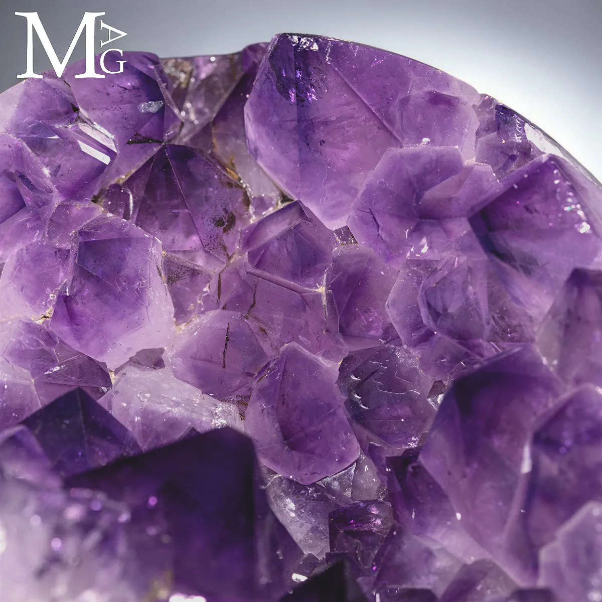 Sfera in Ametista da Geode – Struttura Cristallina.