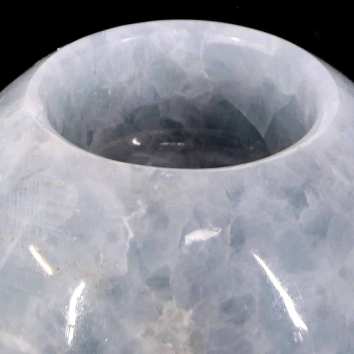Sfera in Calcedonio con candela