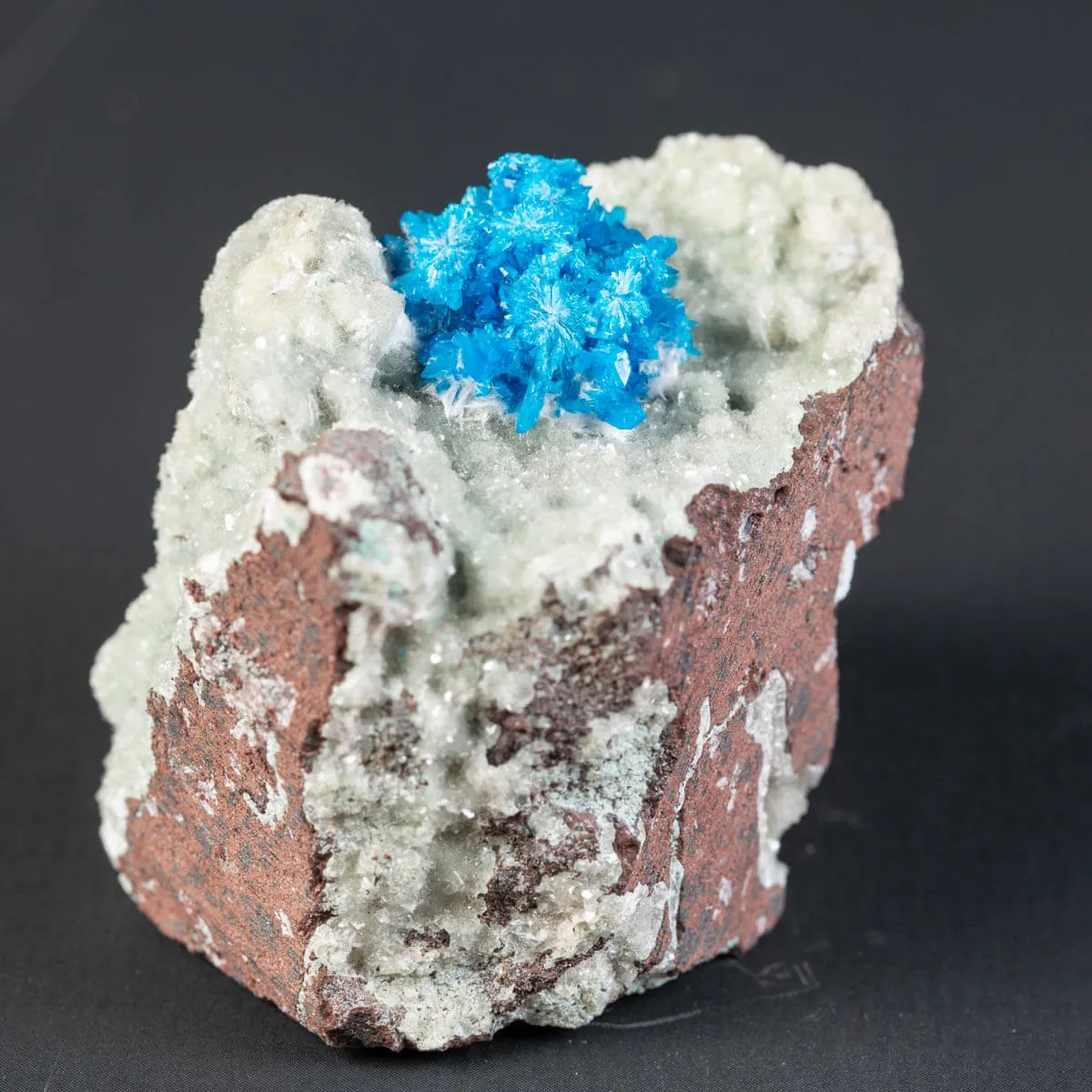 Cavansite su Heulandite