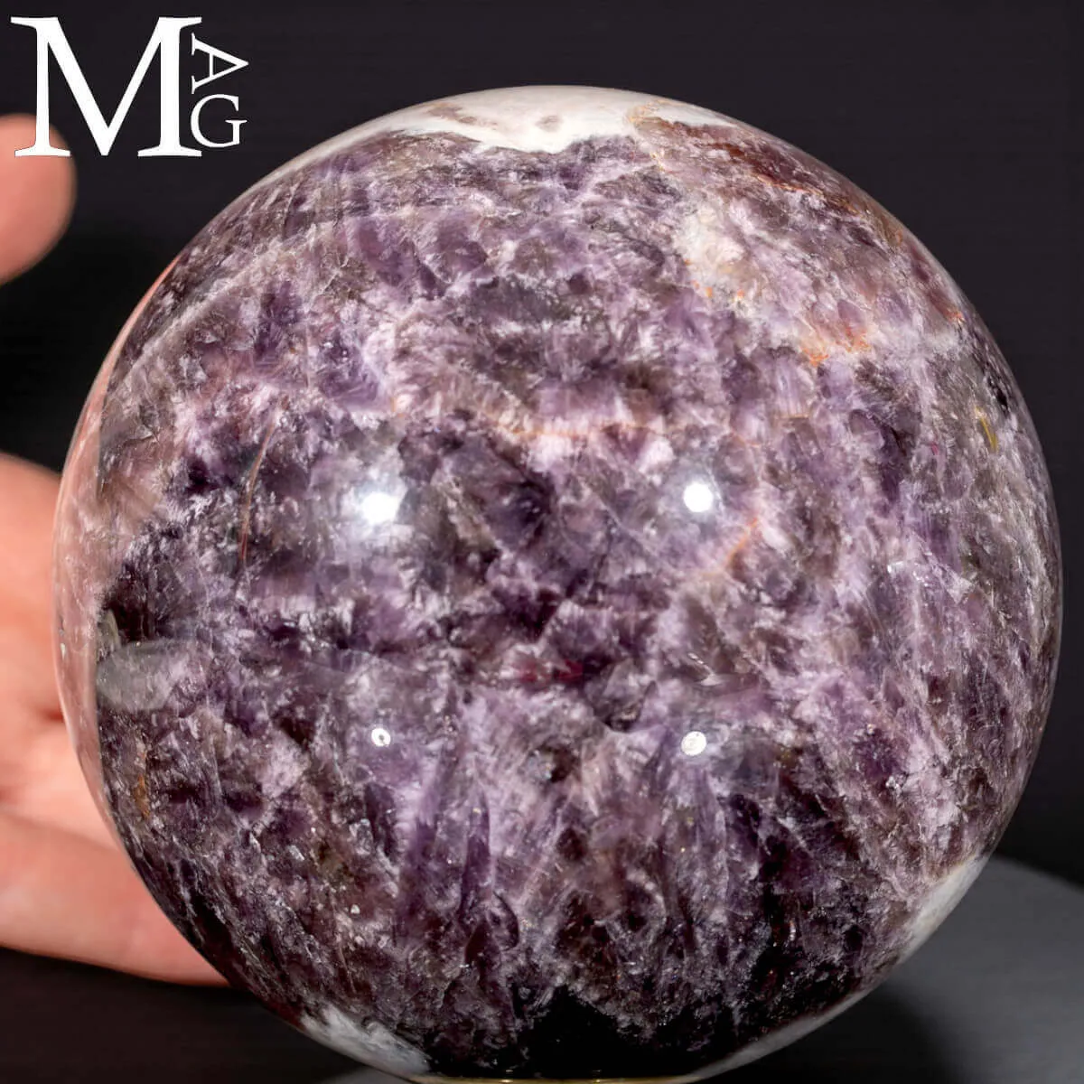 Sfera in Ametista Chevron – Origine, Tempo e Geologia