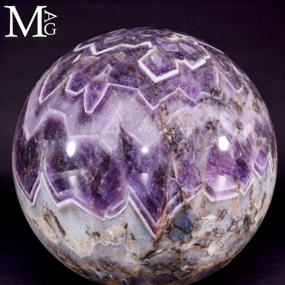 Grande Sfera - Ametista Chevron della Tanzania.