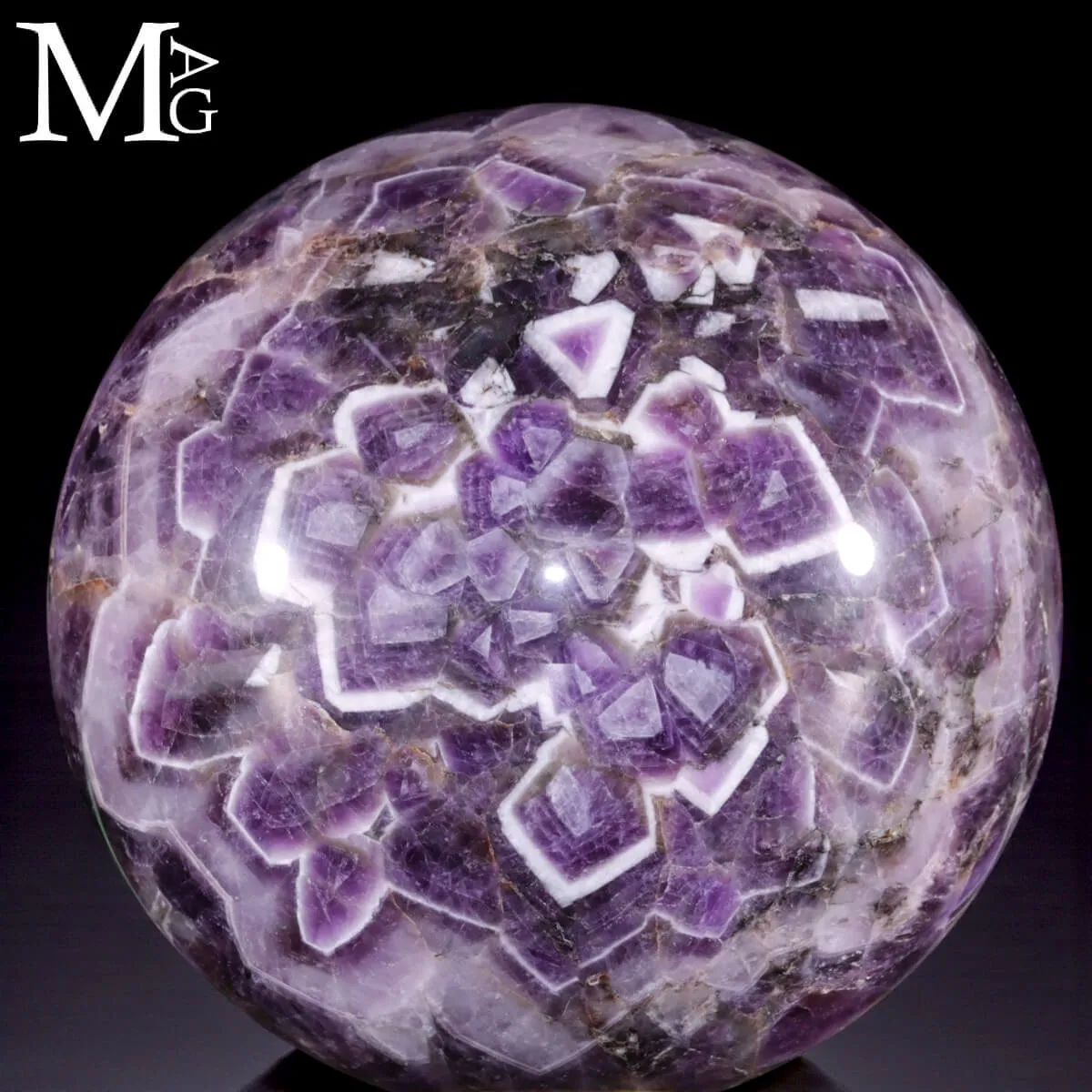 Grande Sfera - Ametista Chevron della Tanzania.