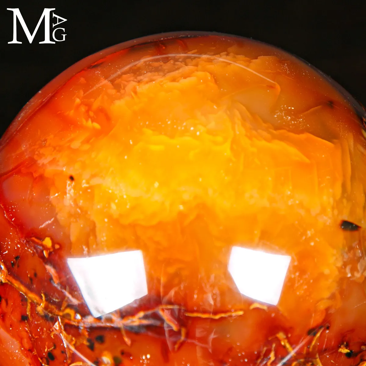 Sfera in Corniola Rossa Zonata.