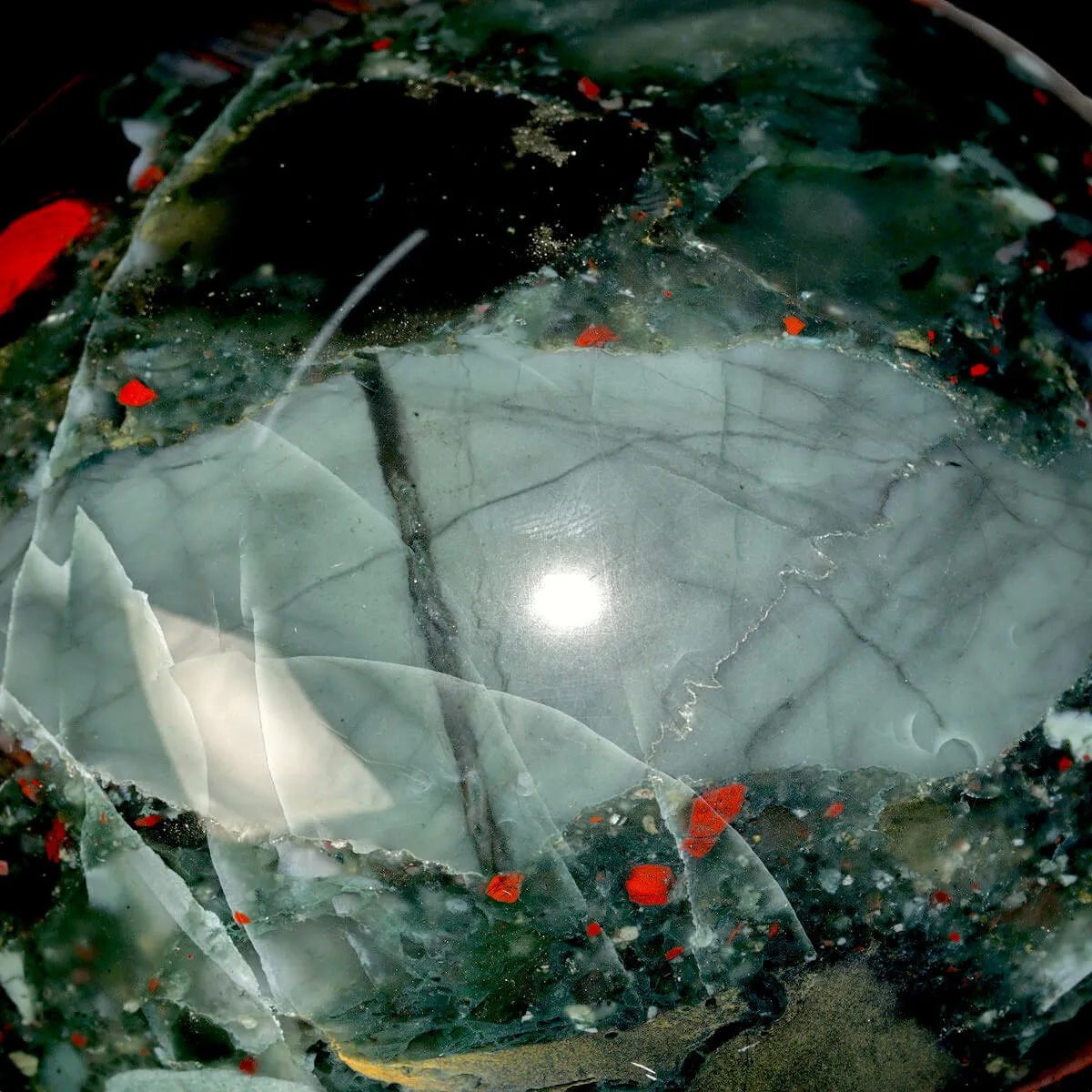 Sfera di Diaspro Sangue di Drago – Energia della Terra.