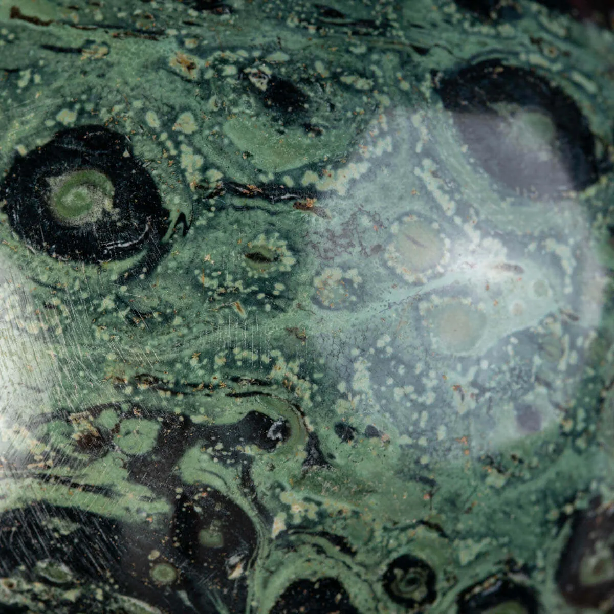 Sfera in Diaspro Kambaba