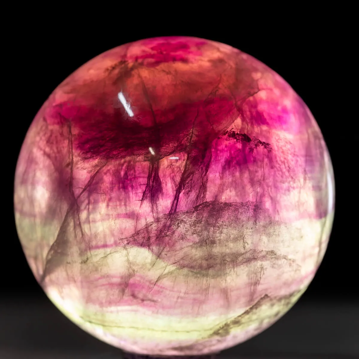 Sfera di Fluorite Naturale – Equilibrio tra Natura e Energia.