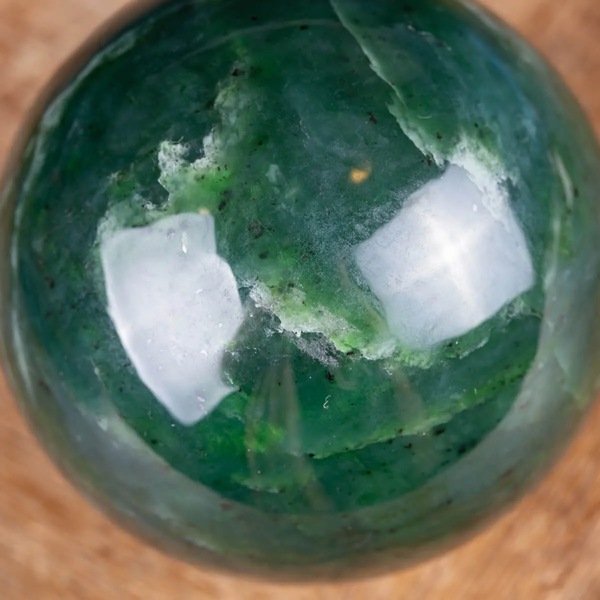 Sfera di Giada Nefrite.