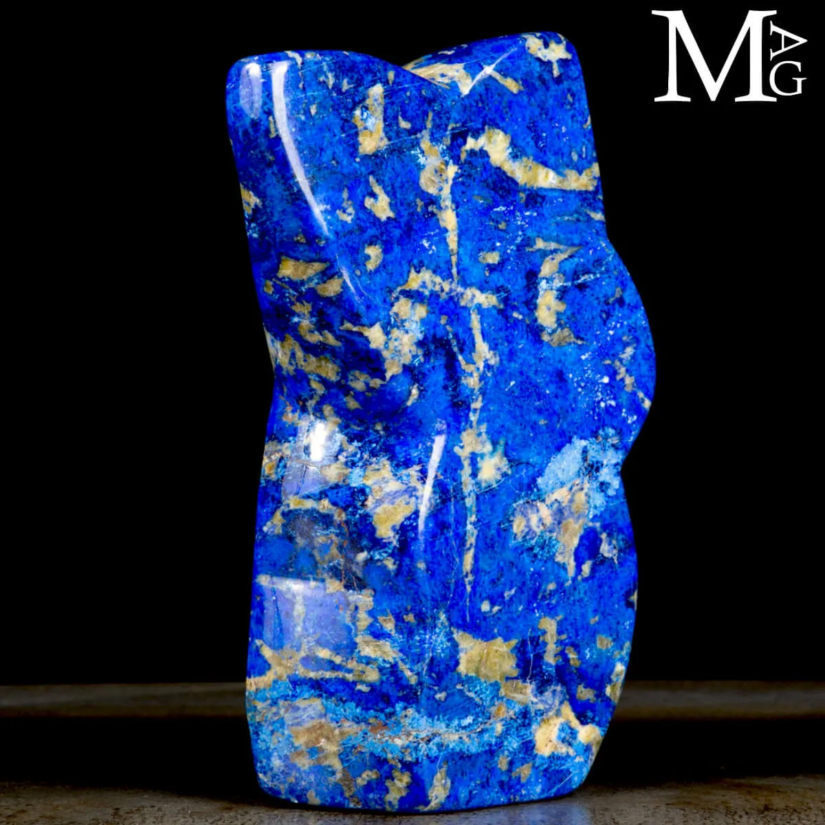 Scultura Astratta in Lapis Lazuli di Prima Scelta