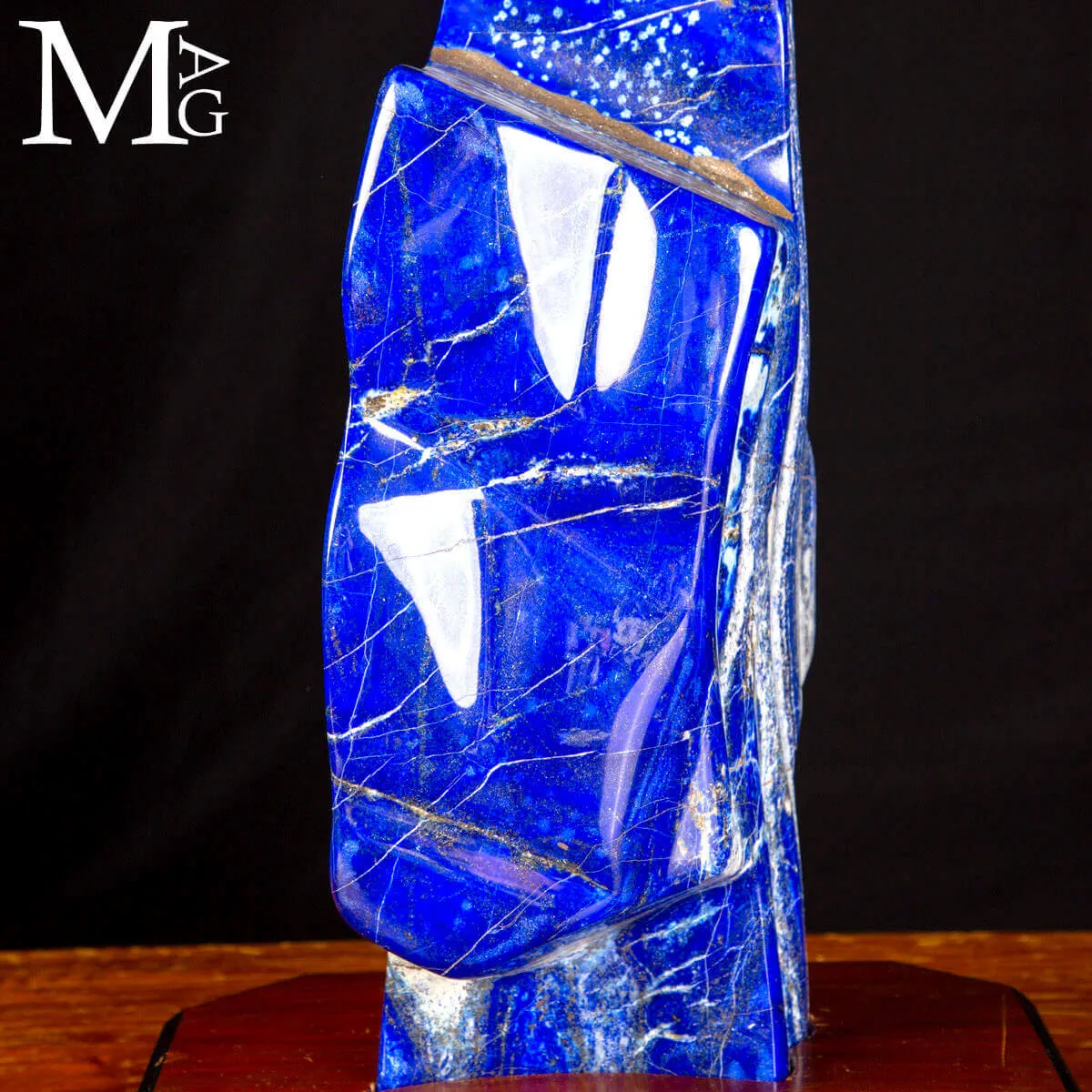 Scultura naturale in Lapis Lazuli