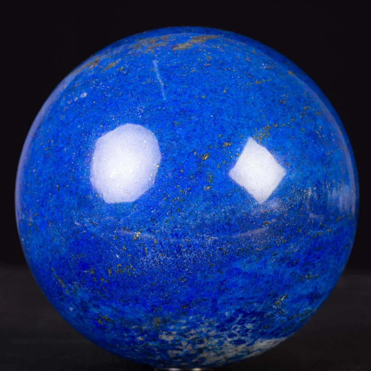 Esplora l'Eleganza Celestiale.