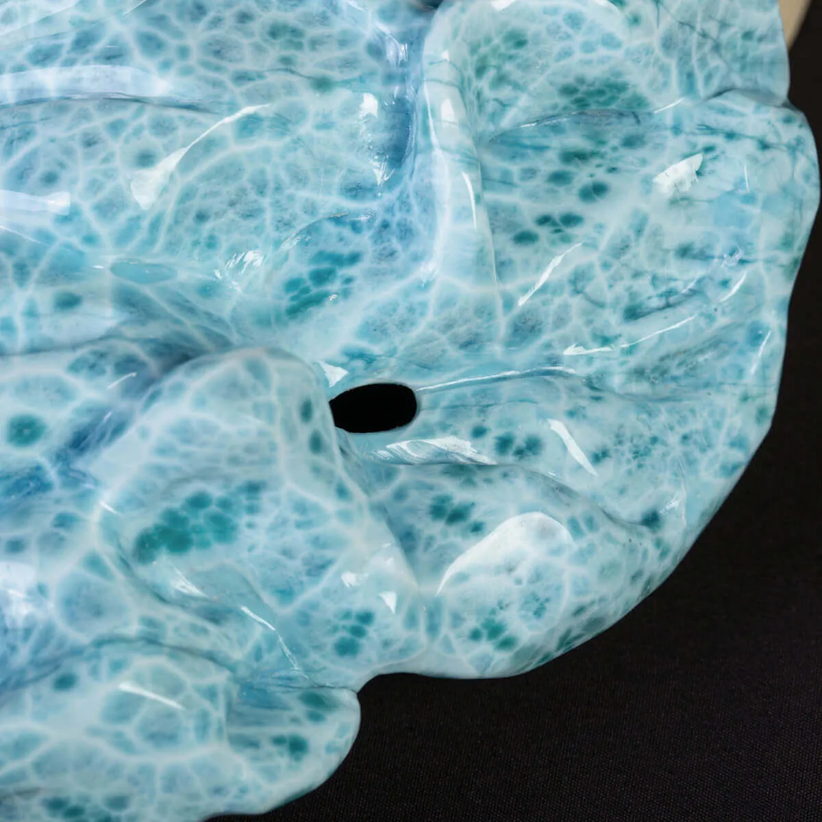 Campione superlativo di Larimar di grandi dimensioni - qualità da museo.