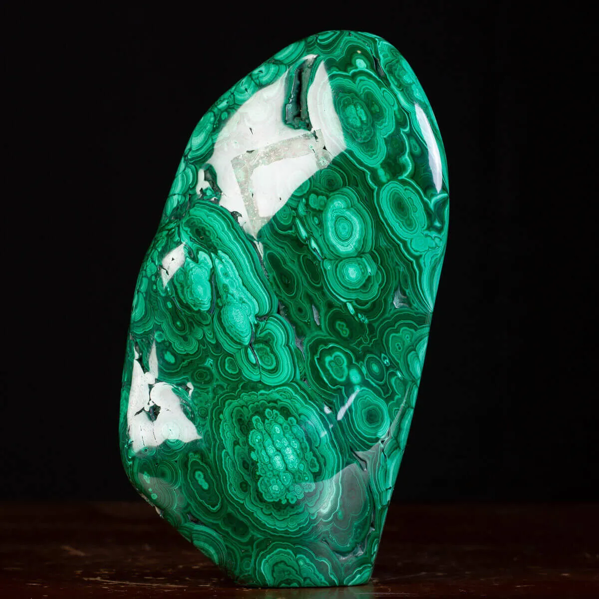 Malachite: Verde Fascino Ipnotico.
