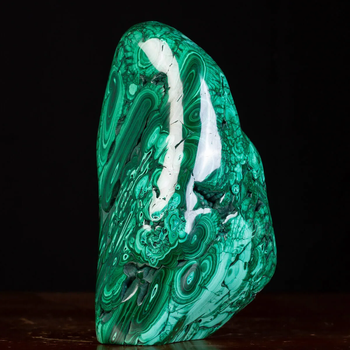 Malachite: Verde Fascino Ipnotico.