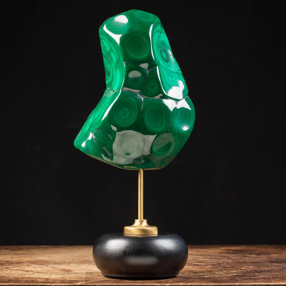 Malachite su Piedistallo in Ottone e Legno