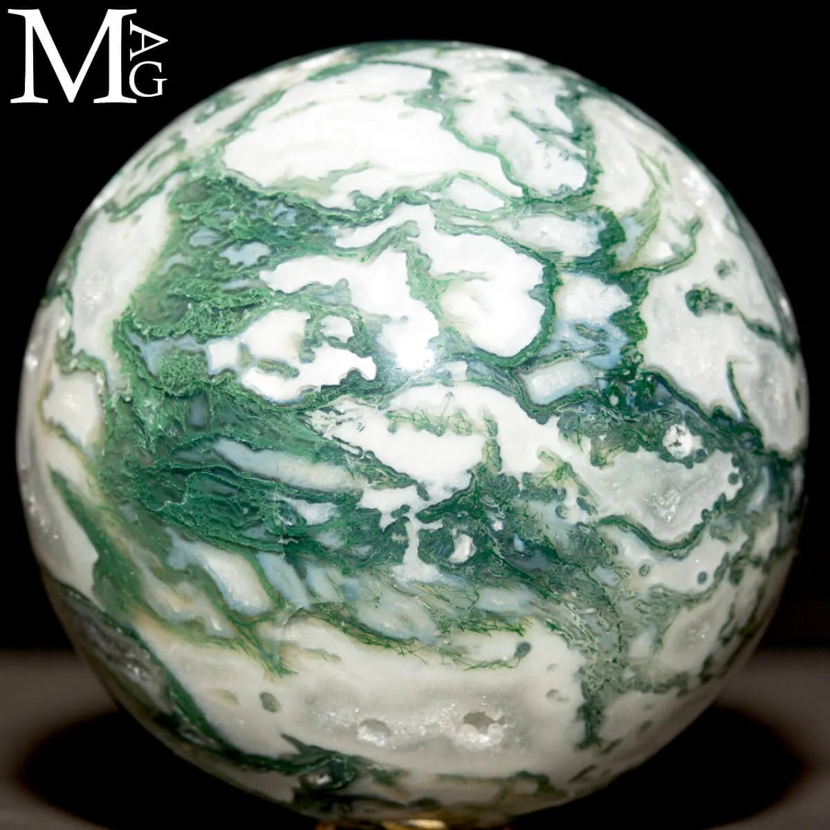 Sfera di Agata Muschiata – Simbolo di Armonia e Abbondanza Naturale