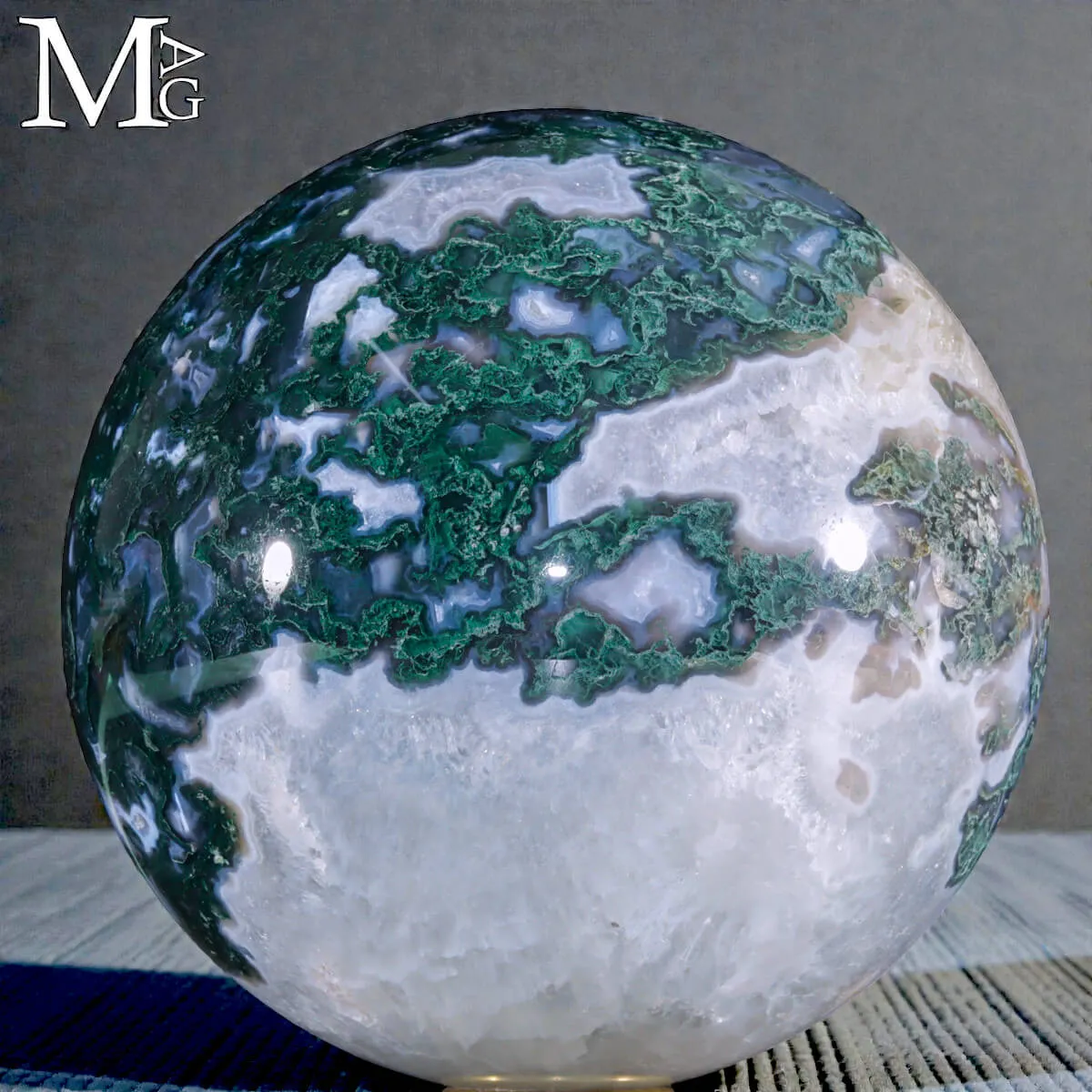 Grande Sfera in Agata Muschiata – Paesaggio Minerale.