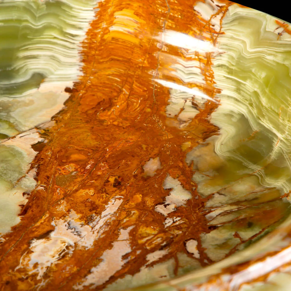 Portafrutta in Onice Verde.