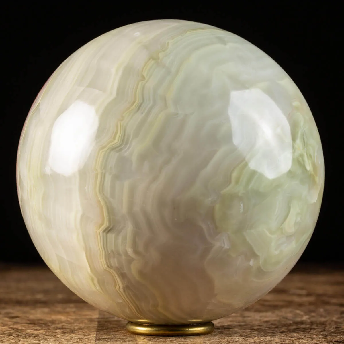 Sfera di Onice Verde di prima scelta.
