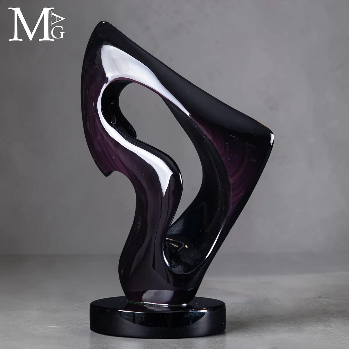 Scultura in Ossidiana Velvet - Forma Astratta in Movimento