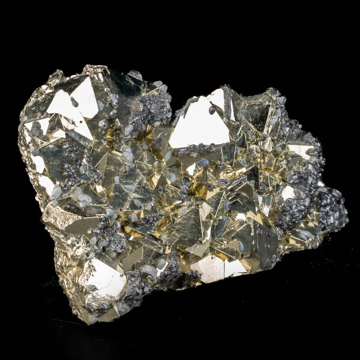 Cristalli di Pirite con Sfalerite