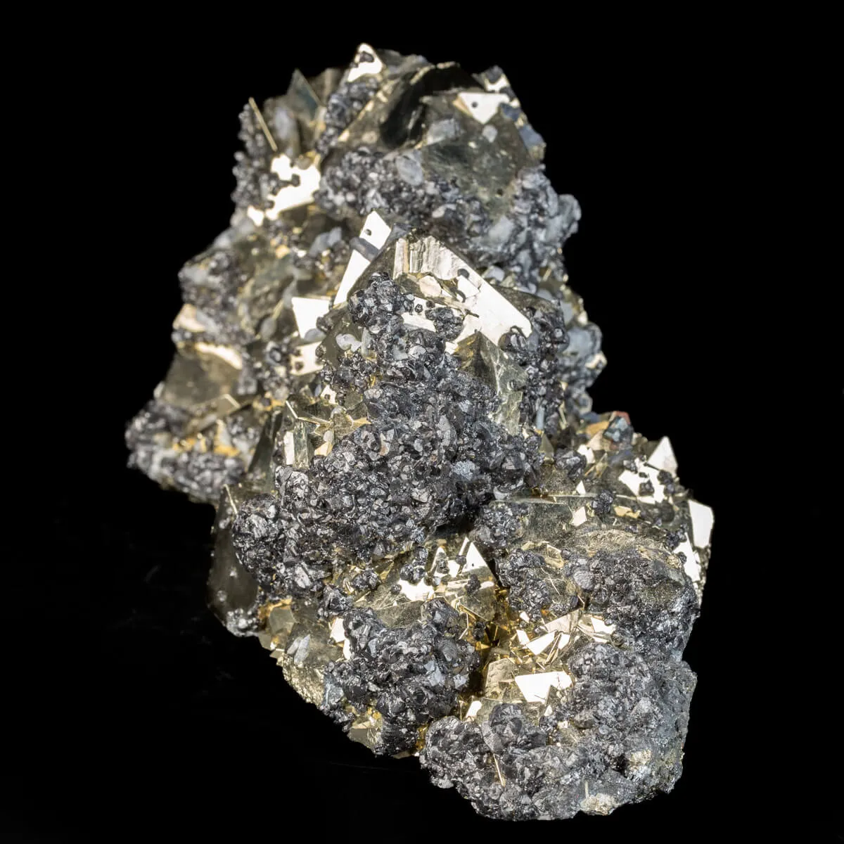 Cristalli di Pirite con Sfalerite