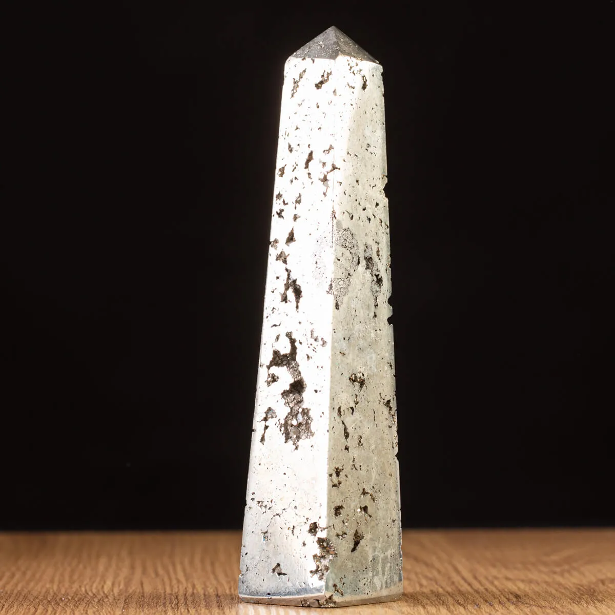 Obelisco di Pirite del Perù.