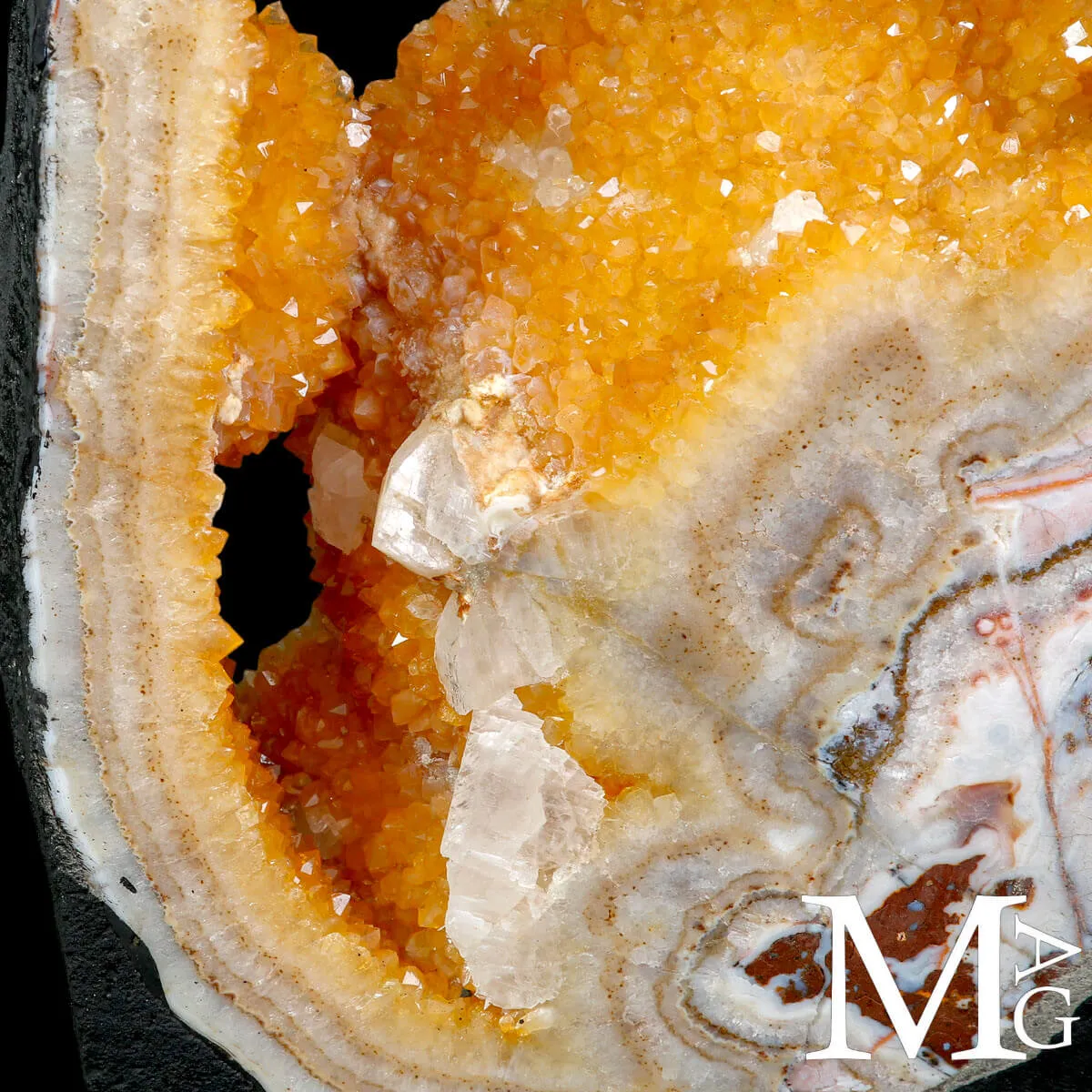 Sezione di Geode in Quarzo Citrino Madeira – Brasile