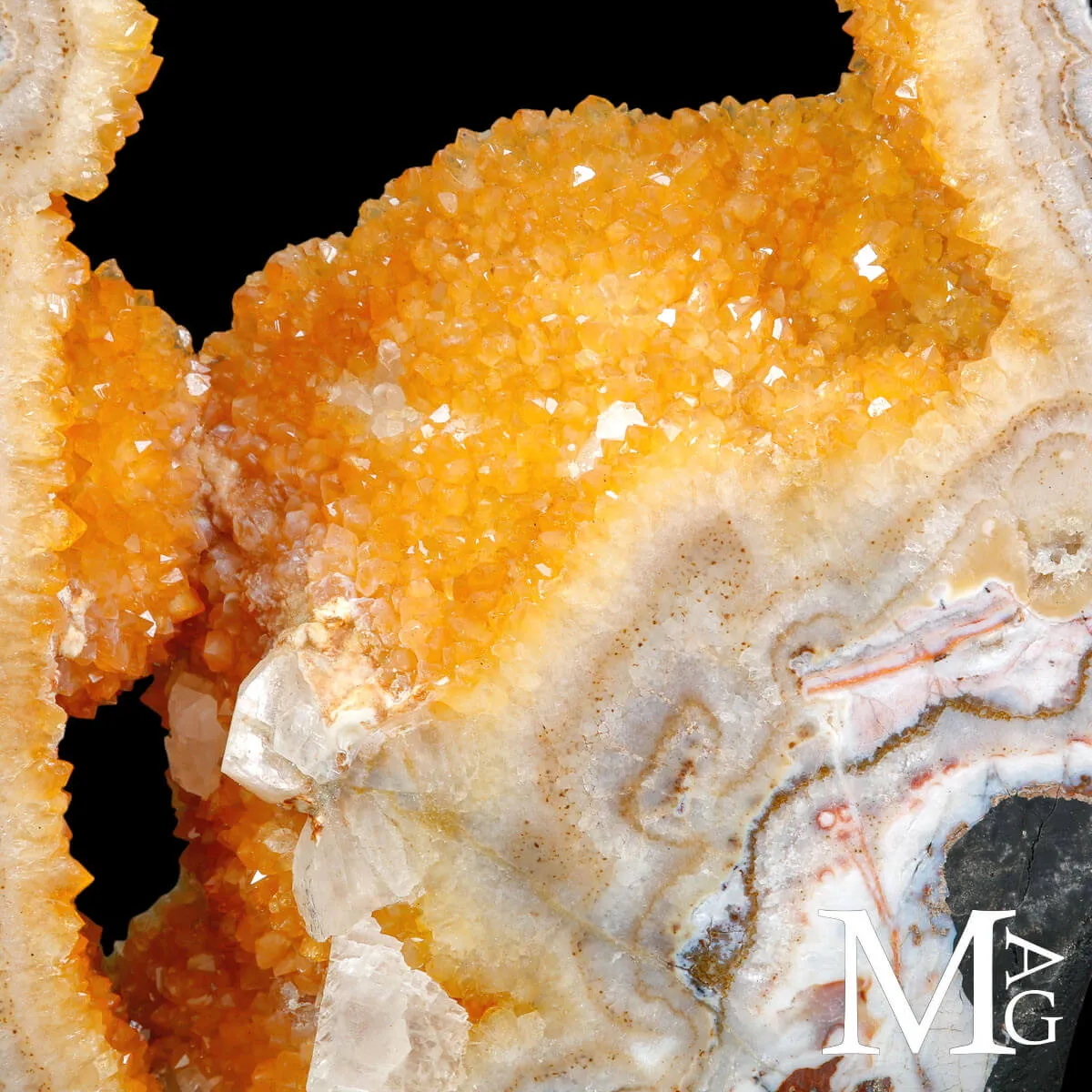 Sezione di Geode in Quarzo Citrino Madeira – Brasile
