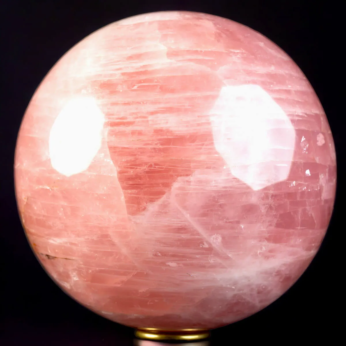 Elegante Sfera in Quarzo Rosa.