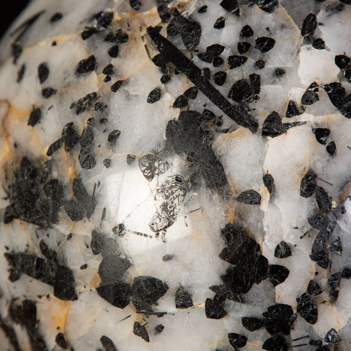 Sfera in Quarzo con tormalina nera