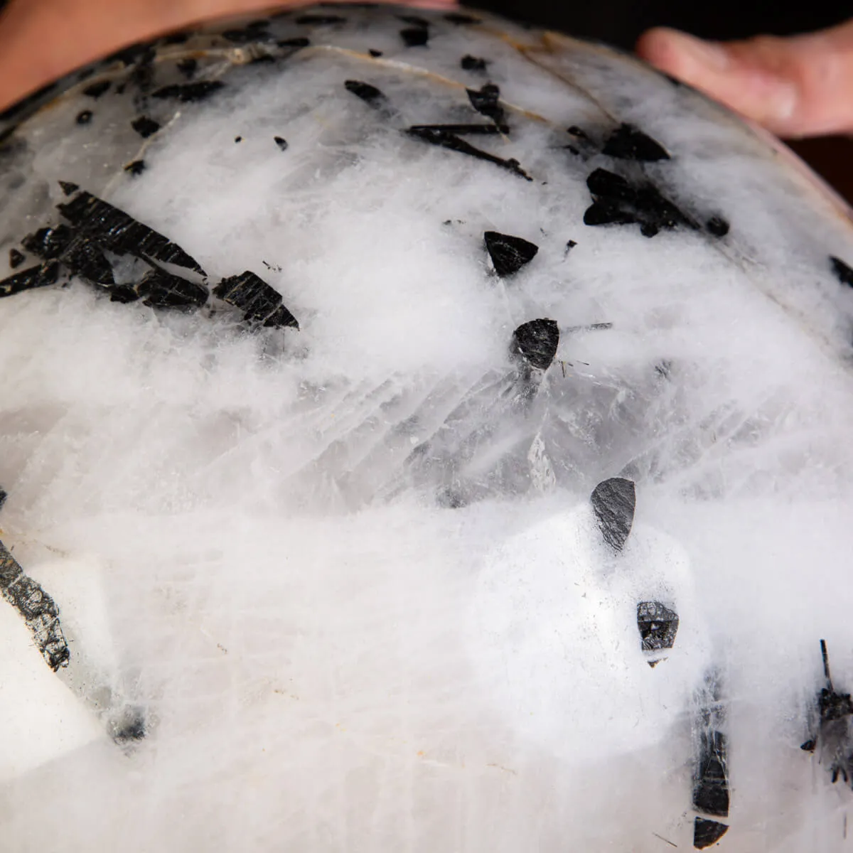 Sfera in Quarzo con tormalina nera