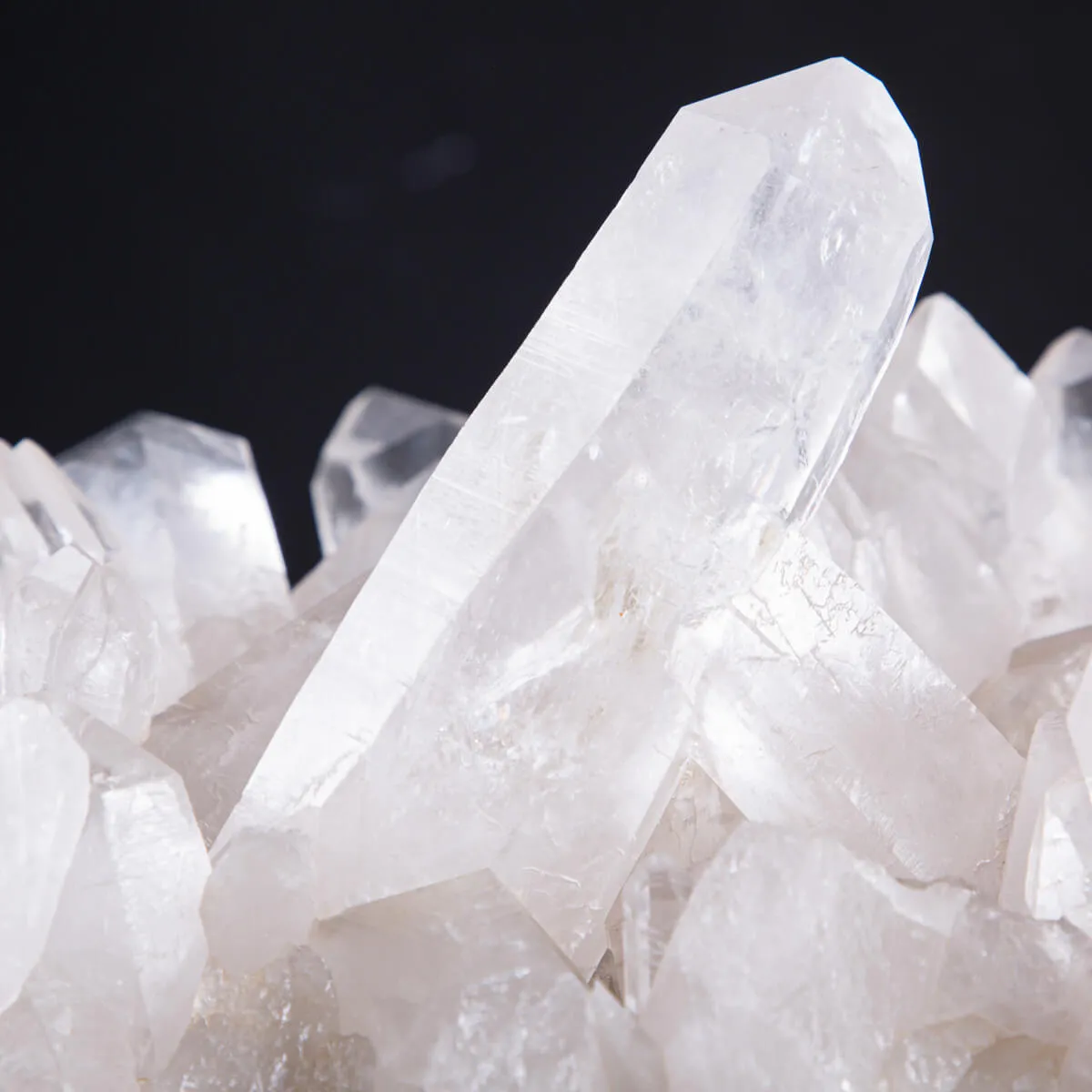 Il Mistero Antico dei Cristalli di Quarzo: Un Tesoro Naturale da Collezione.