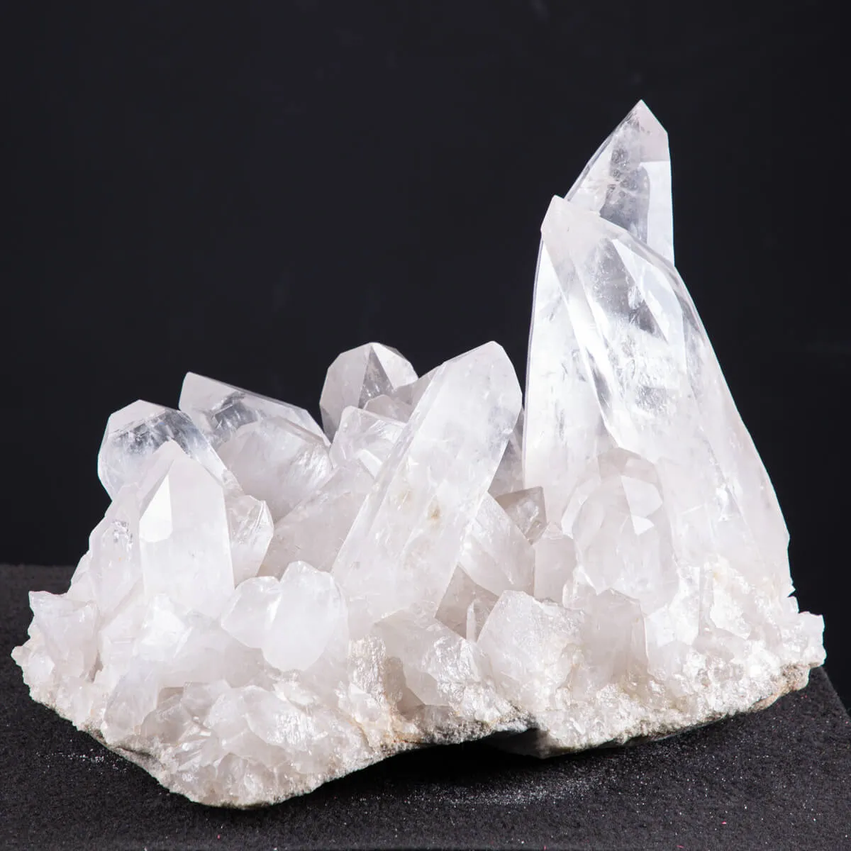 Il Mistero Antico dei Cristalli di Quarzo: Un Tesoro Naturale da Collezione.