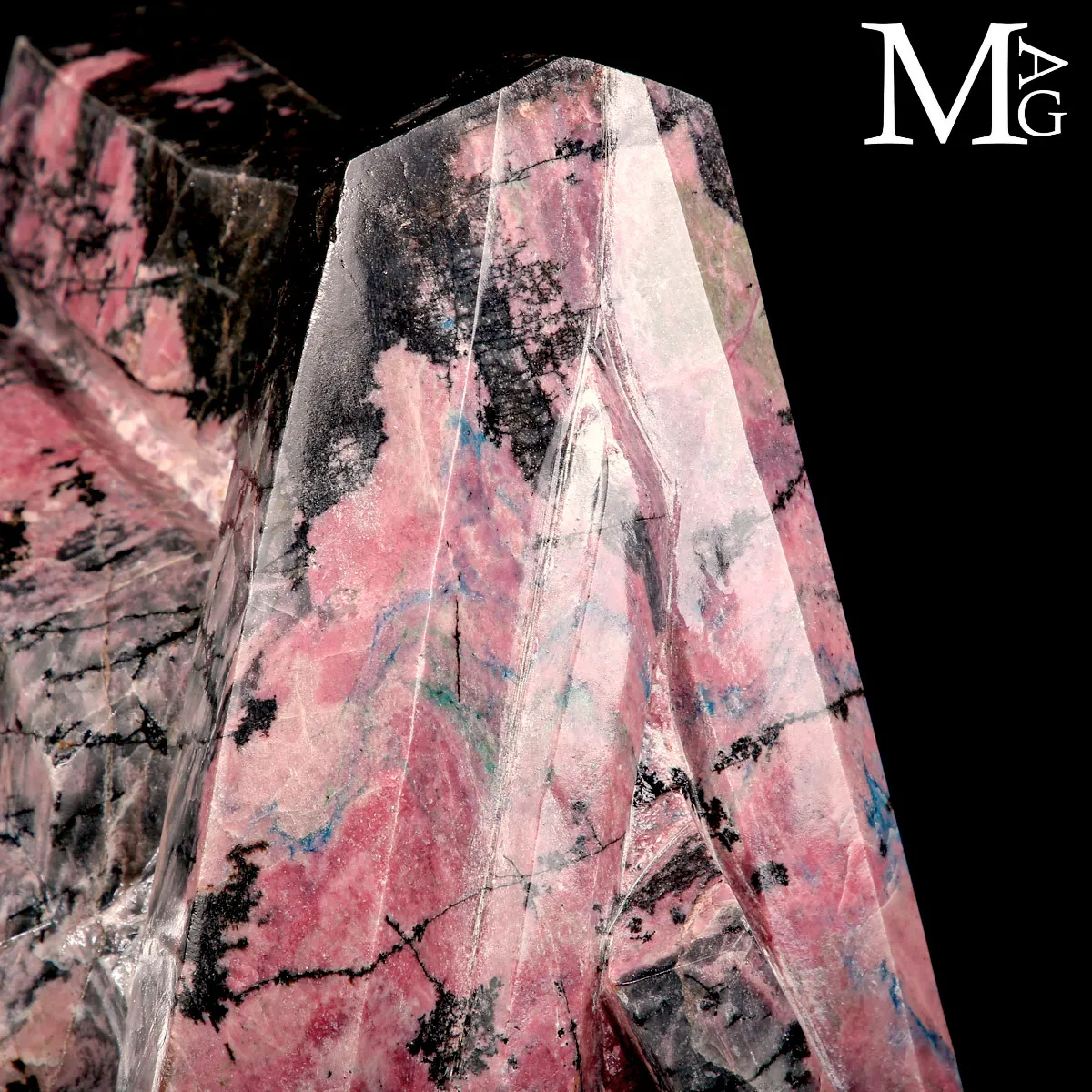 Scultura in Rodonite – Arte Contemporanea