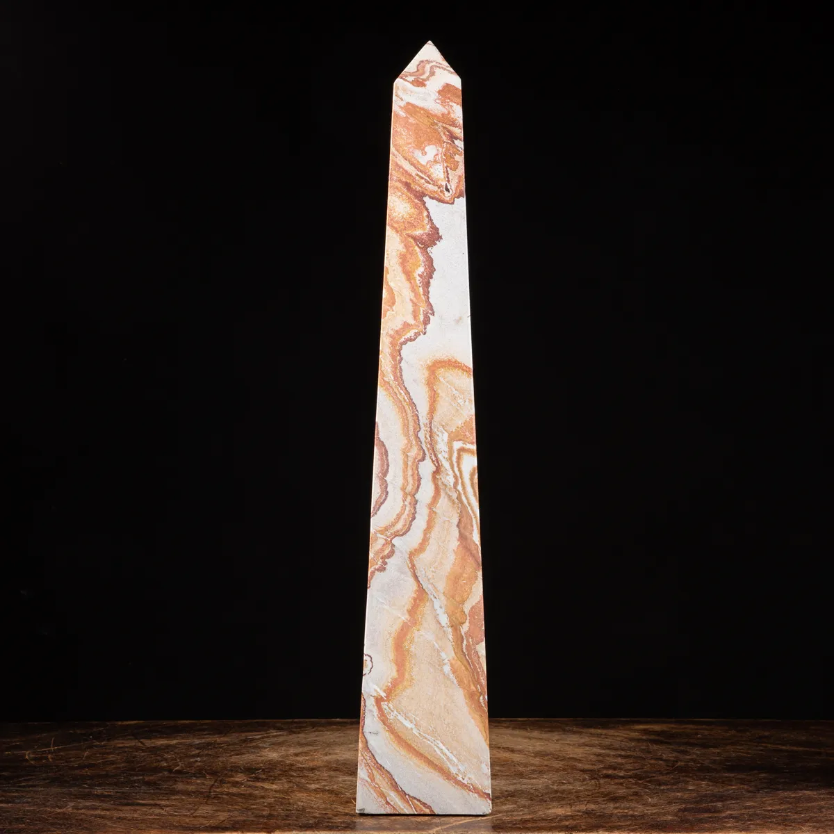Obelisco in Sandstone