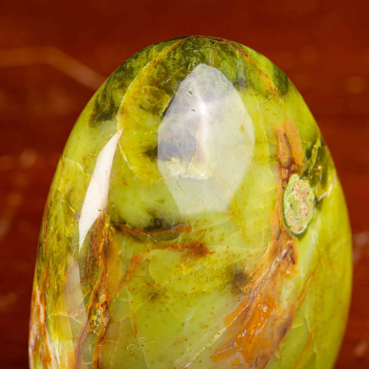Serpentina: La Pietra dell'Equilibrio e dell'Apertura Spirituale.