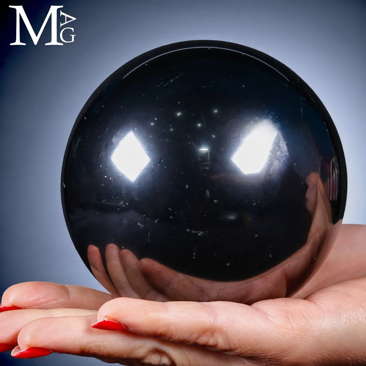 Sfera di Shungite Naturale – Energia primordiale del carbonio antico.