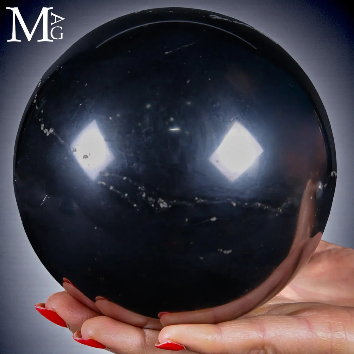 Sfera di Shungite 120 mm – Materia Antica e Scudo Naturale di Carbonio
