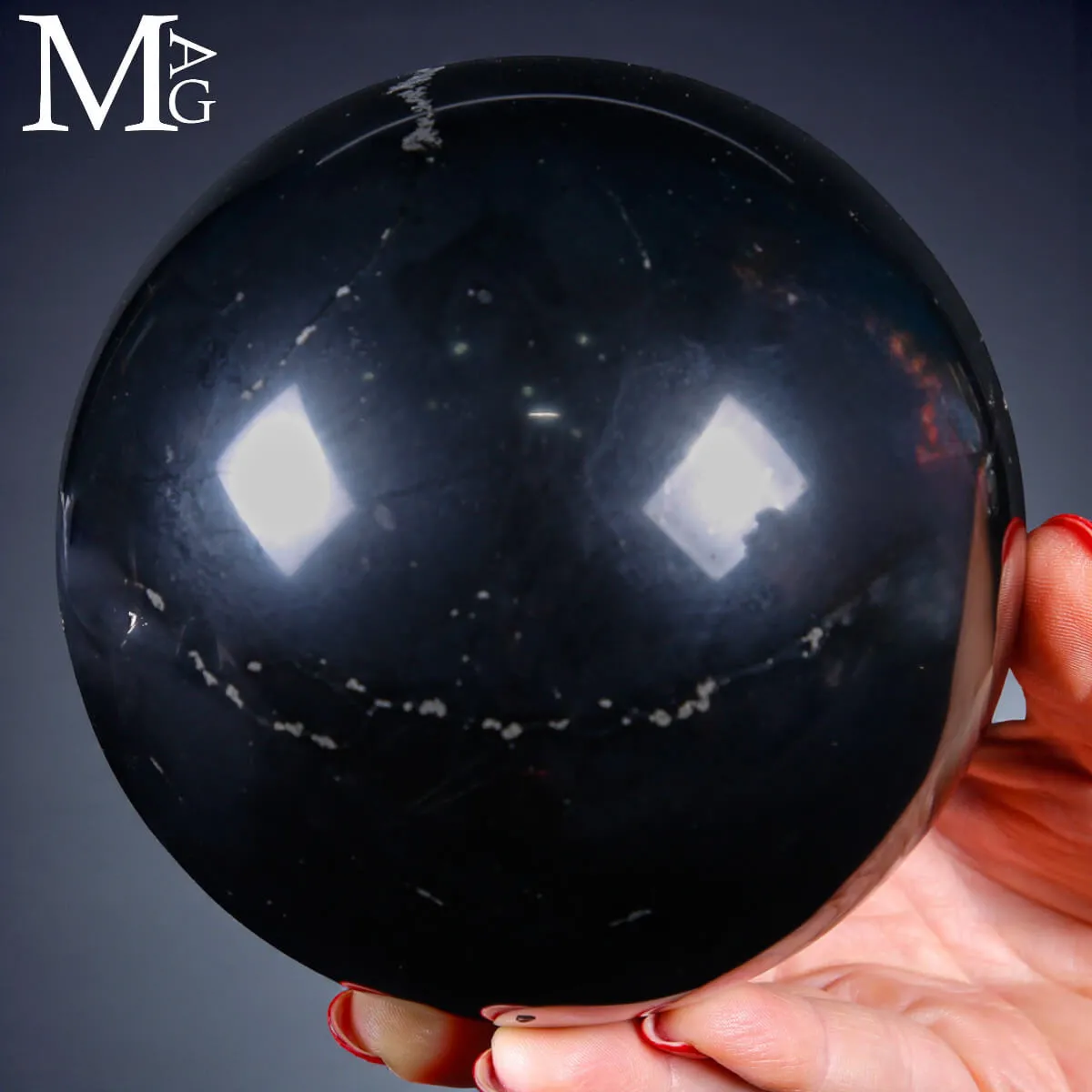 Sfera di Shungite 120 mm – Materia Antica e Scudo Naturale di Carbonio