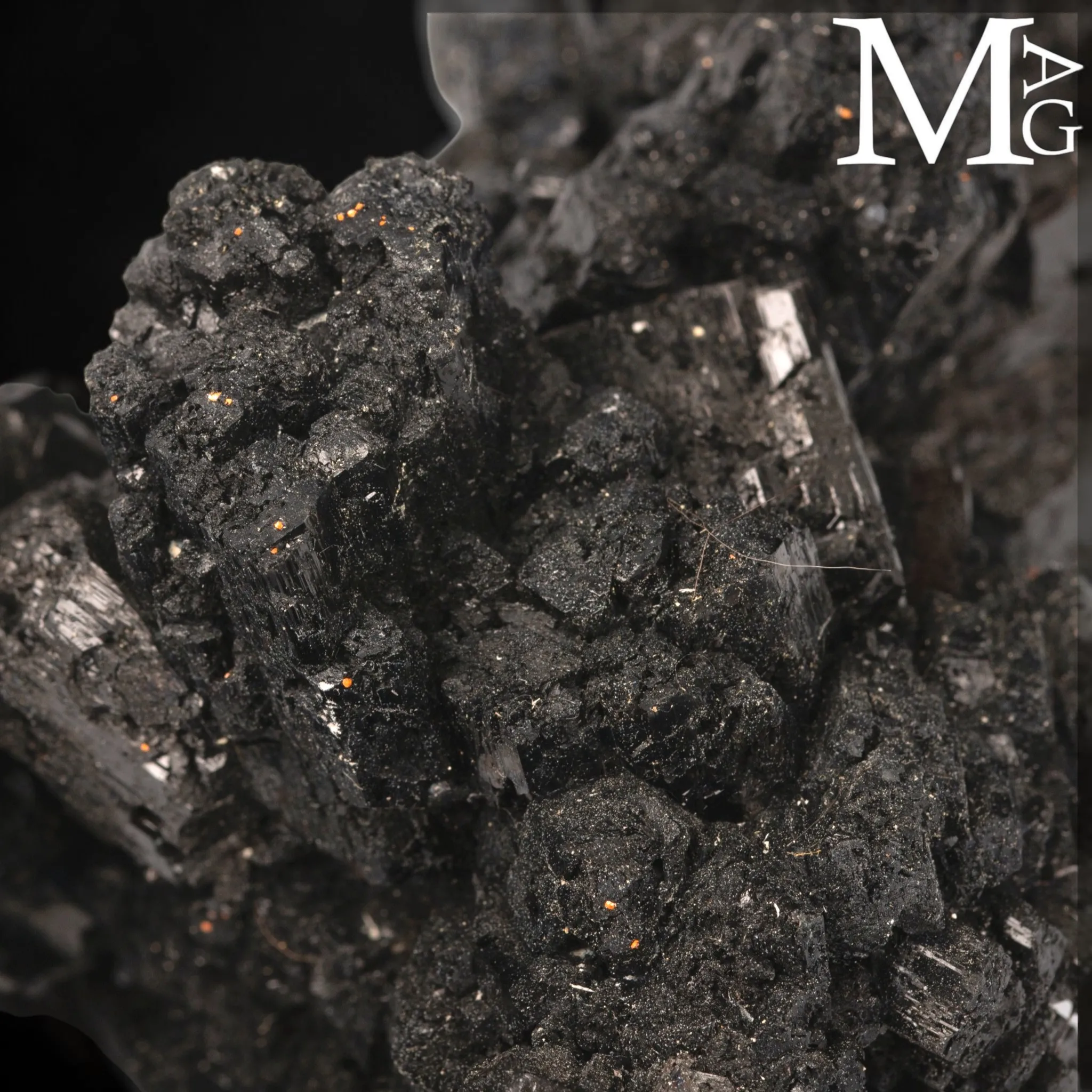 Tormalina Nera dell’Erongo – Aggregato di cristalli, Namibia
