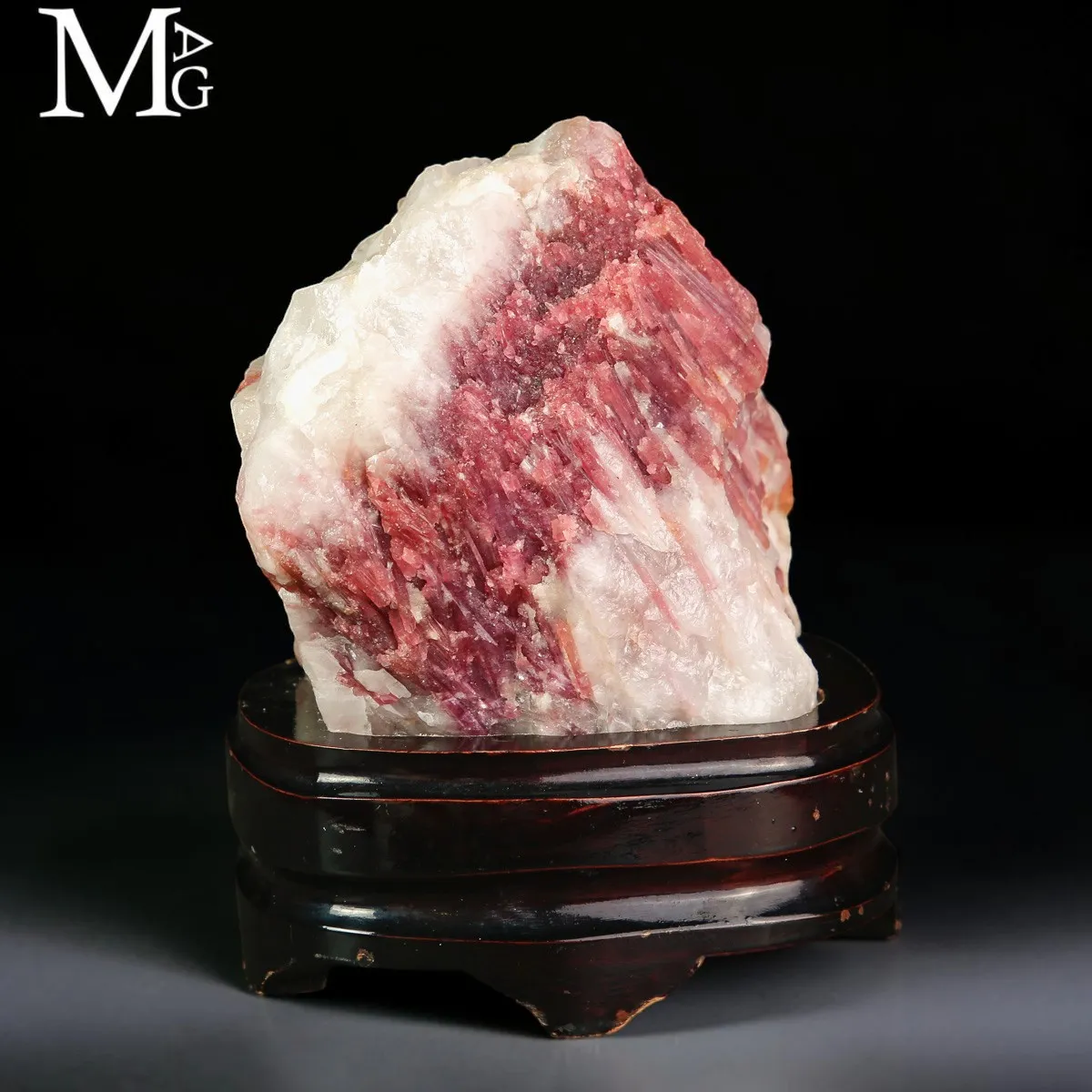 Tormalina Rosa – Cristalli di Rubellite in Matrice di Quarzo