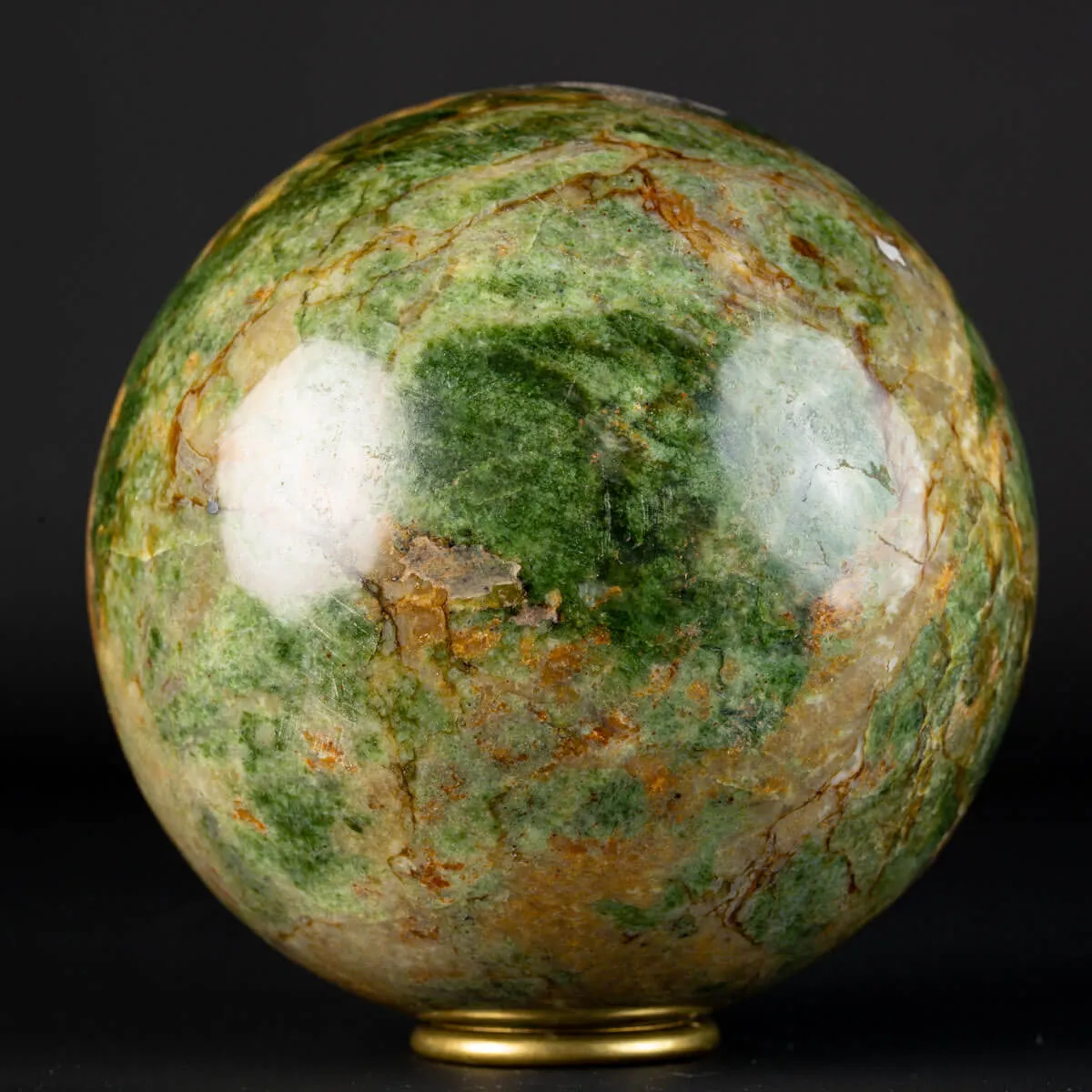 Sfera di Unakite Intagliata.