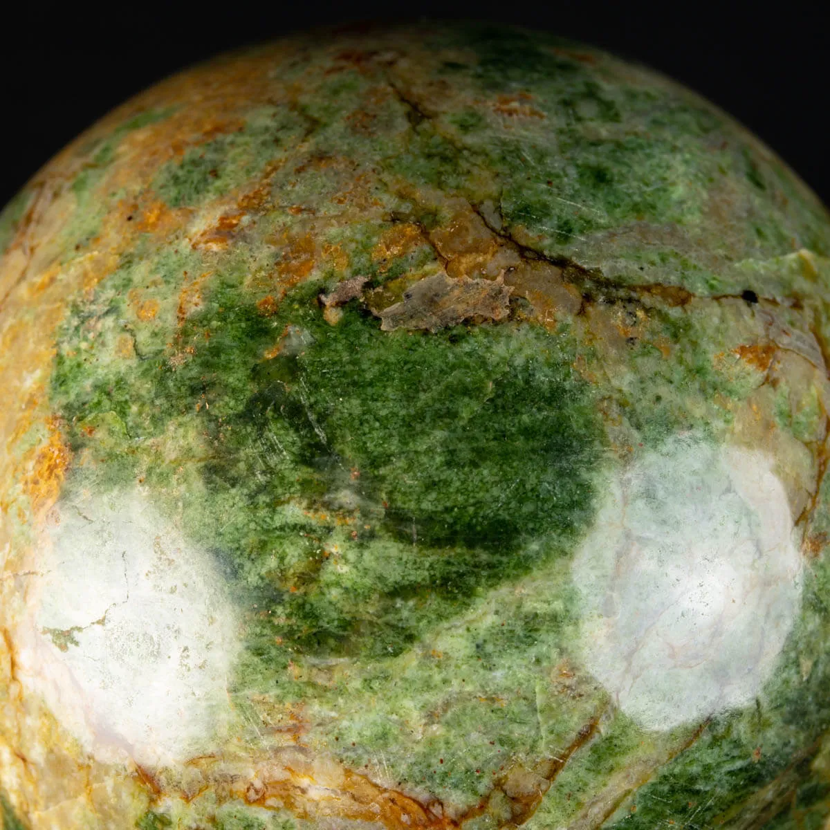 Sfera di Unakite Intagliata.