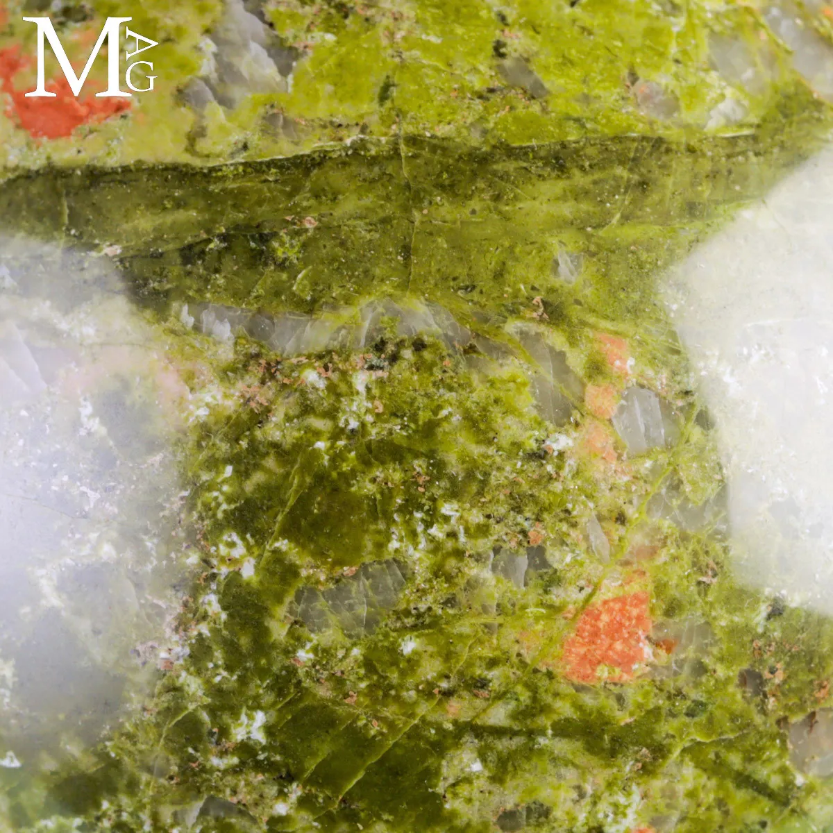 Sfera in Unakite – Testimonianza di Trasformazione Geologica