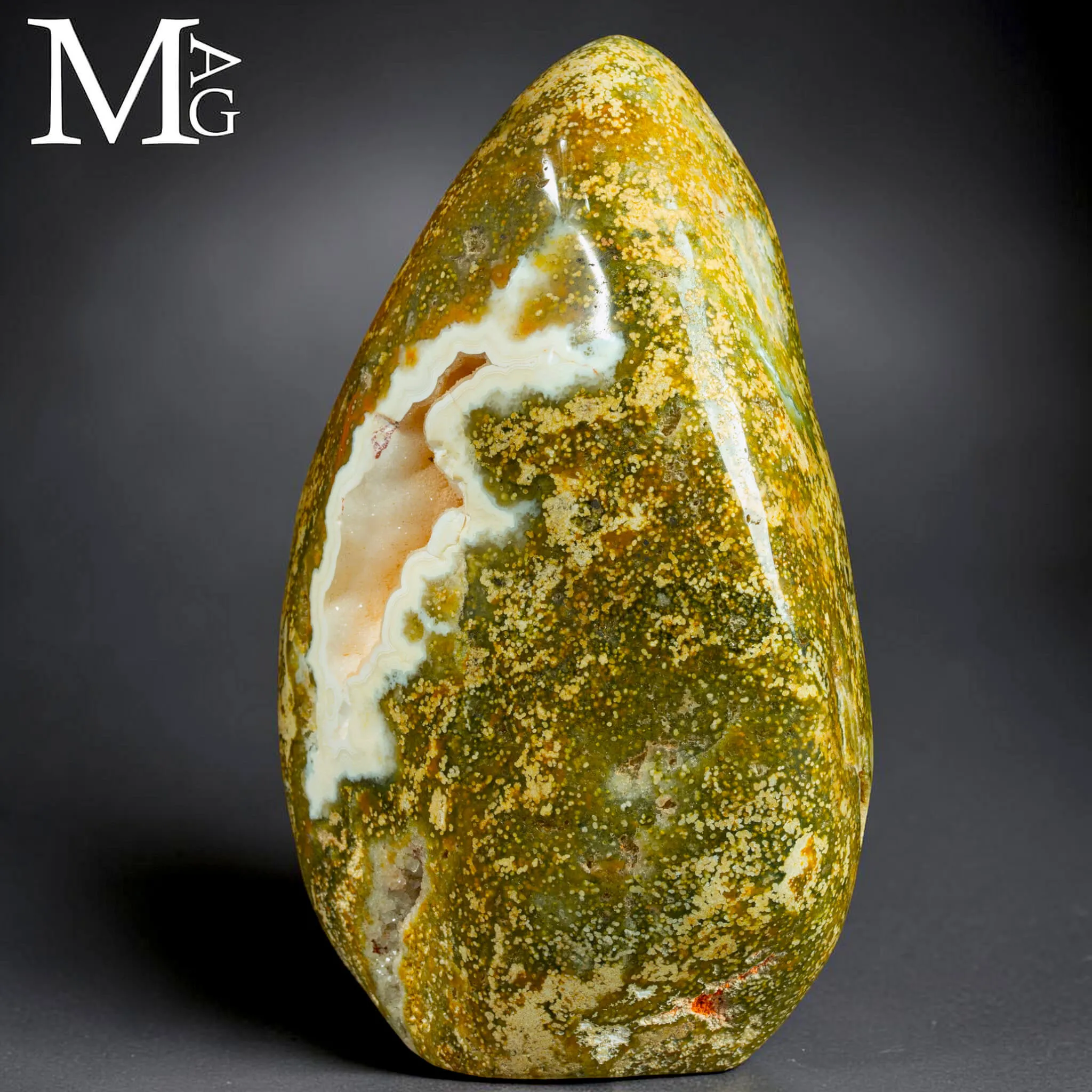 Diaspro Oceanico con geode – Madagascar