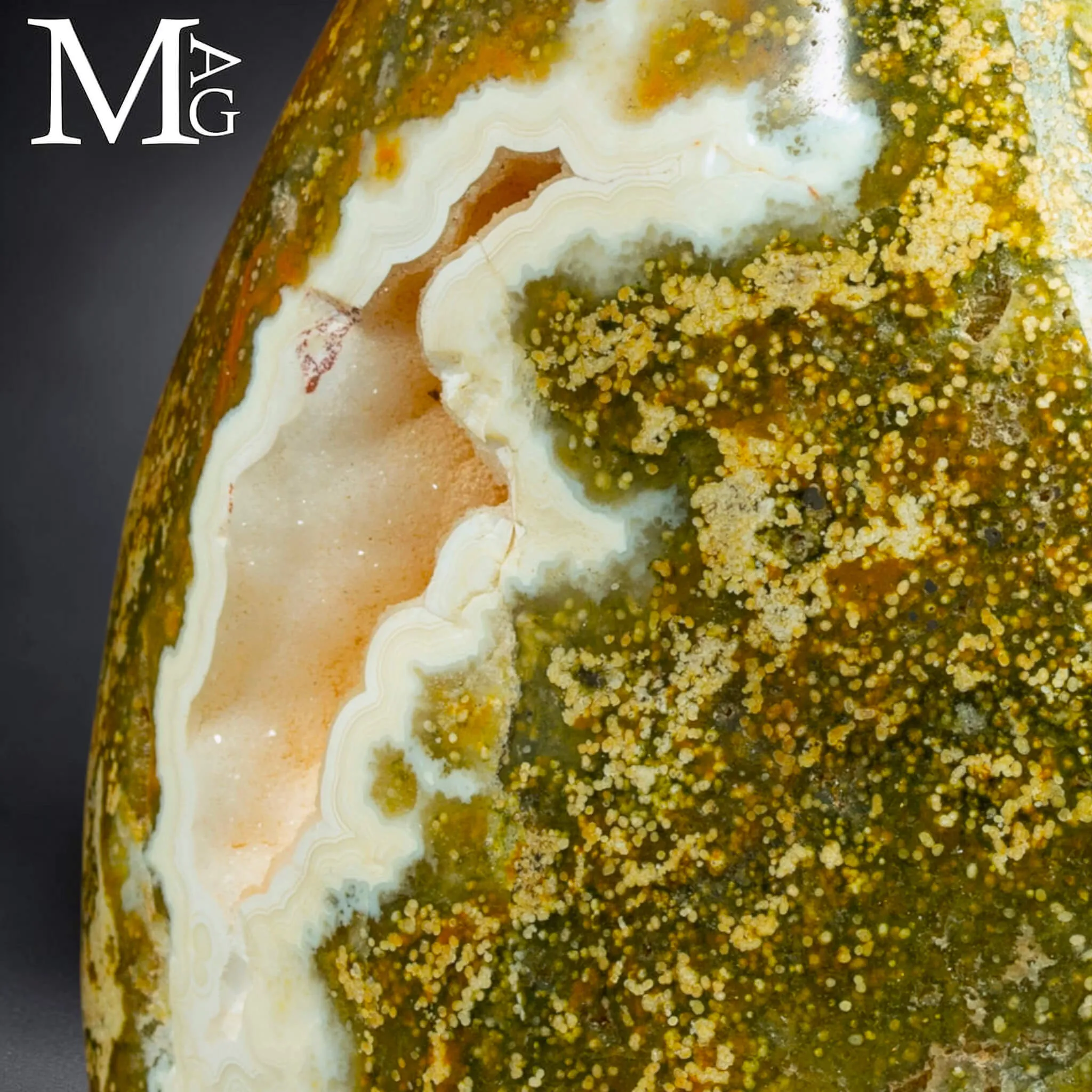 Diaspro Oceanico con geode – Madagascar