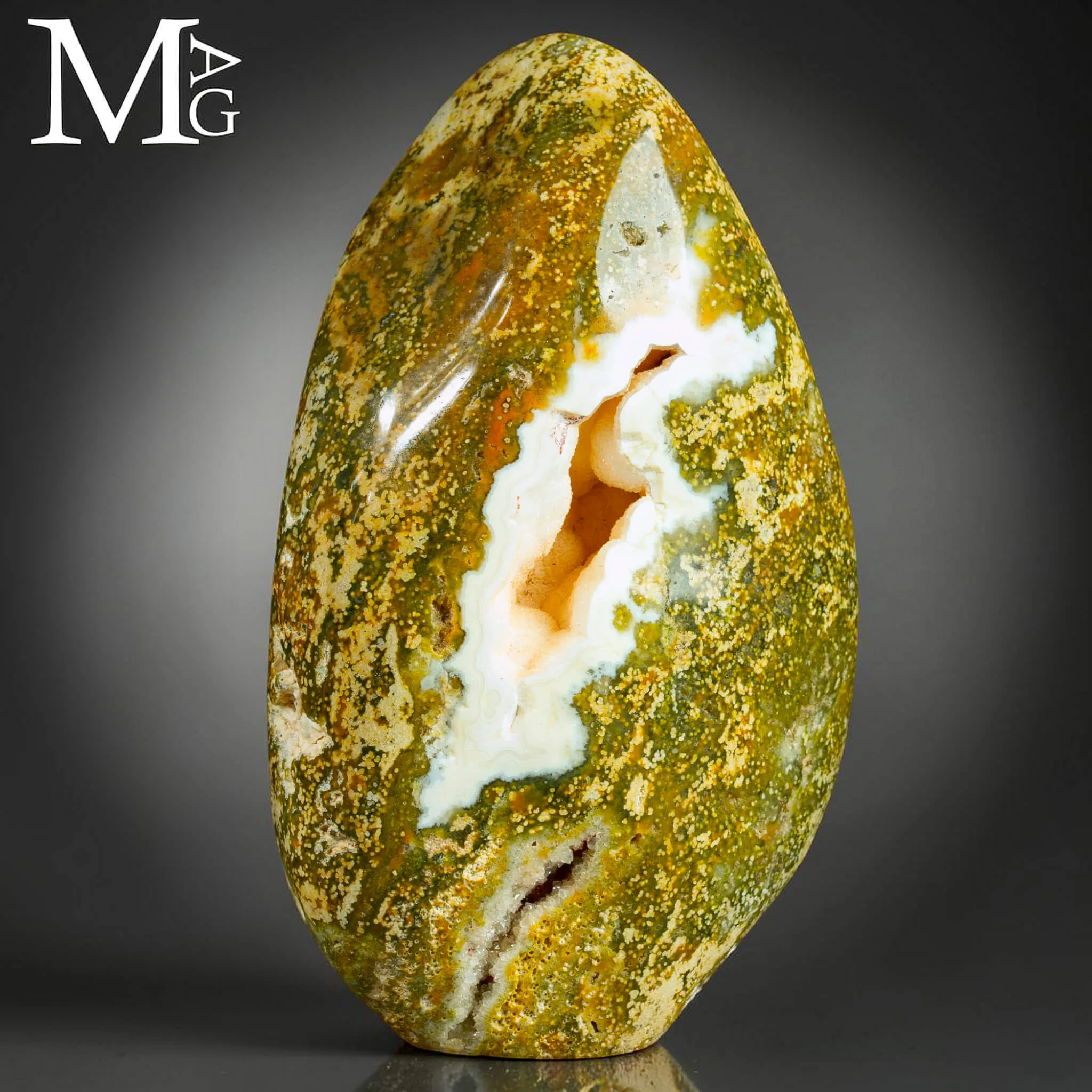 Diaspro Oceanico con geode – Madagascar
