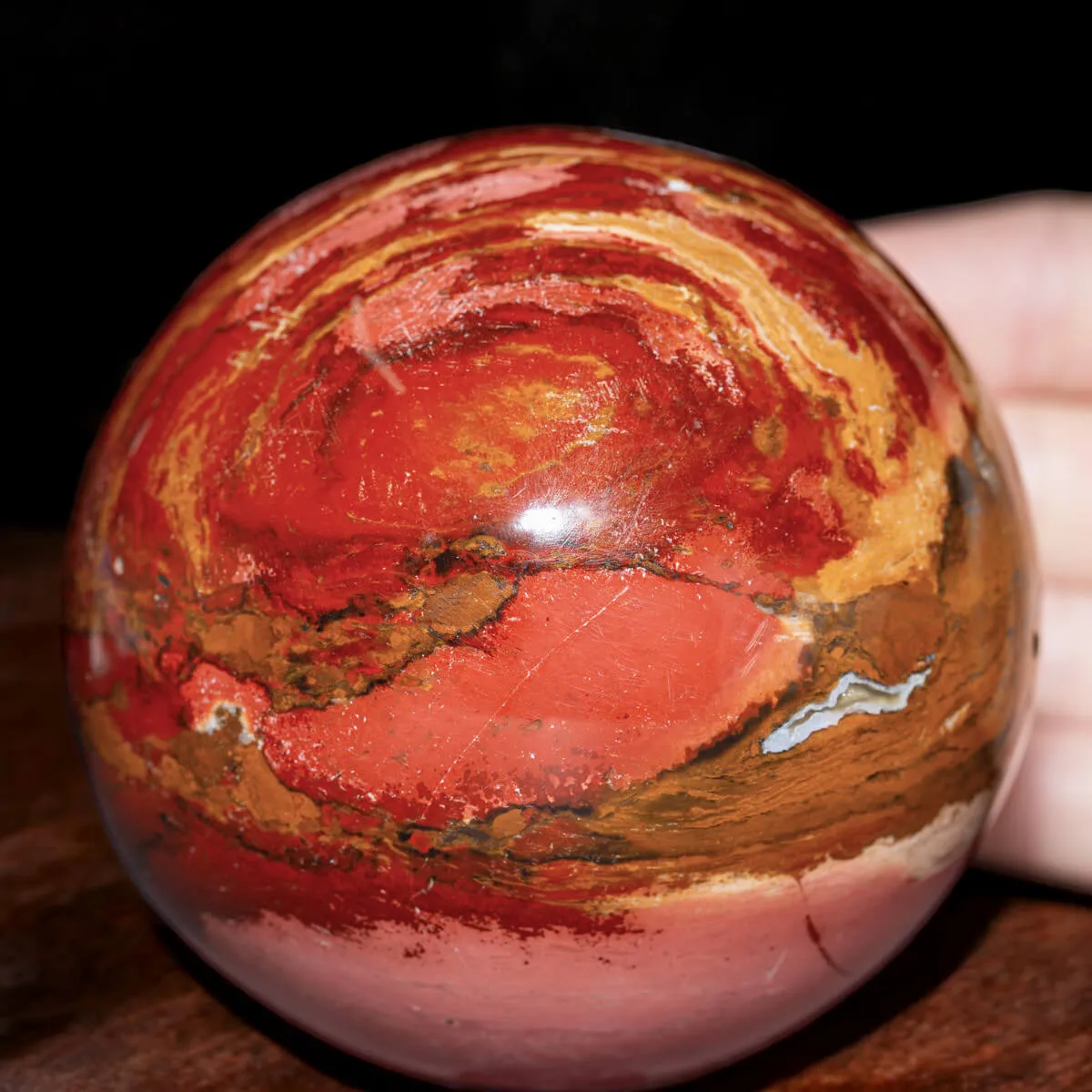 Sfera in Diaspro Rosso Agatizzato – Madagascar
