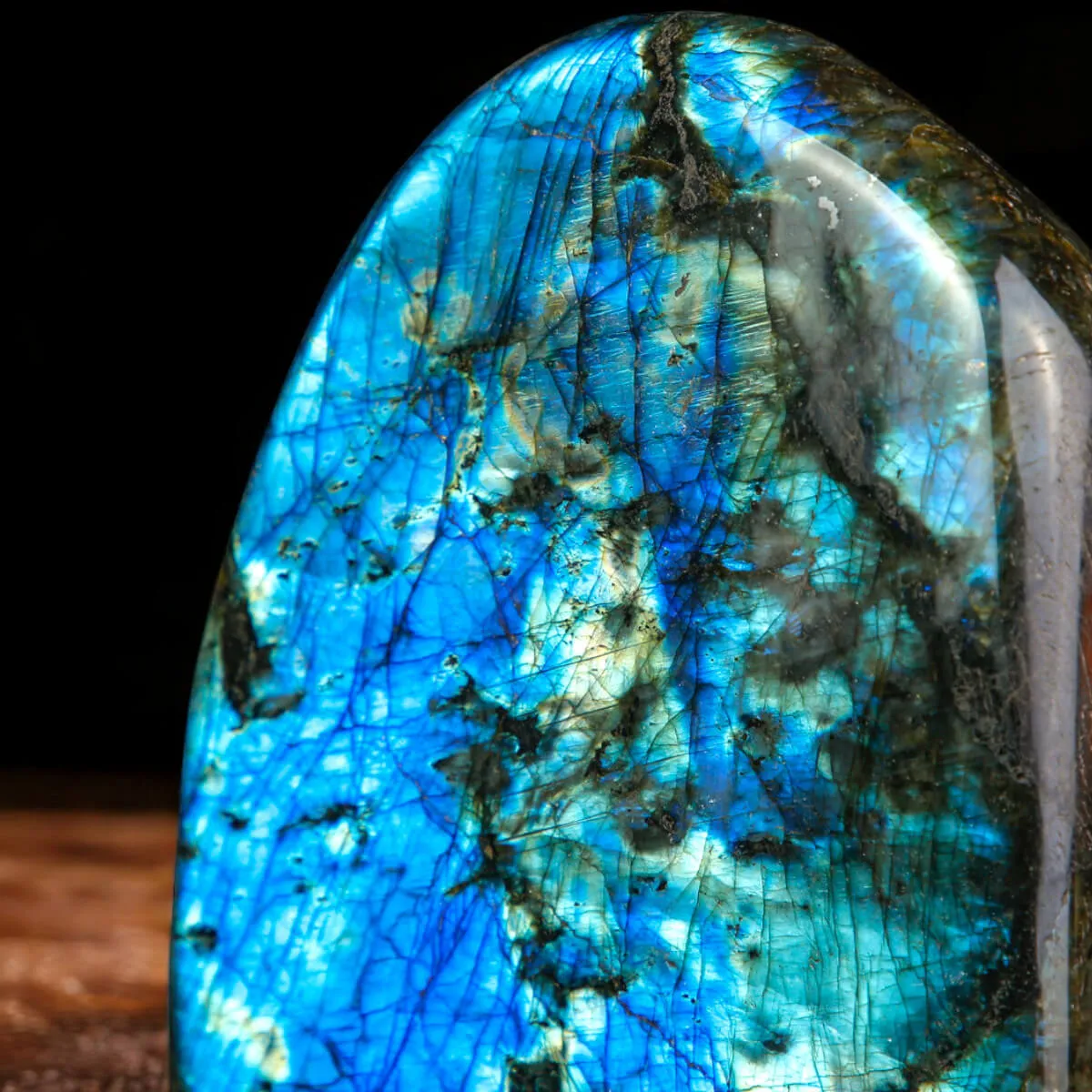 Labradorite in Forma Libera.